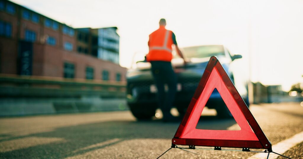 car propblem on road